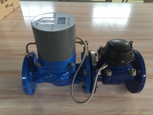 防水型大口径智能水表控制阀门
